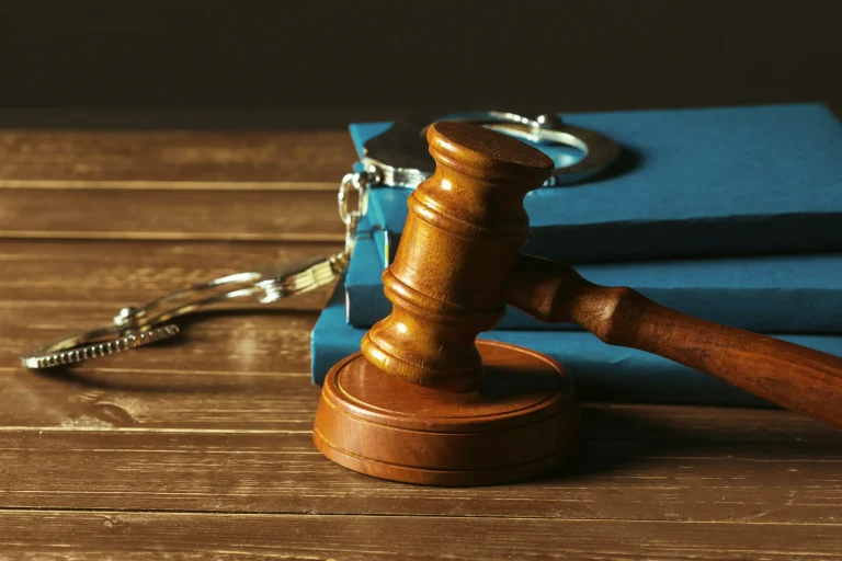 La legittima difesa in Spagna: requisiti, limiti e applicazione nelle Isole Canarie